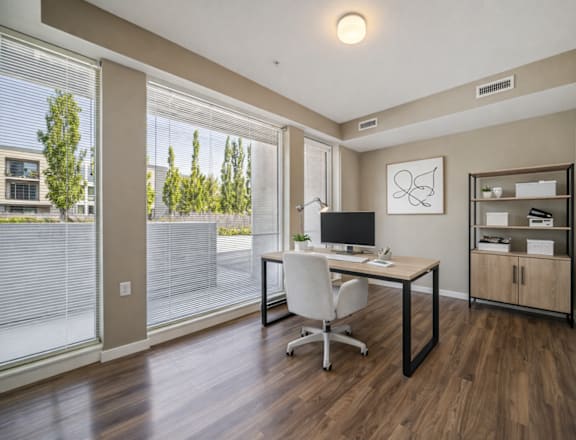 Work space at The Lofts at Innovation Center (3 of 4)