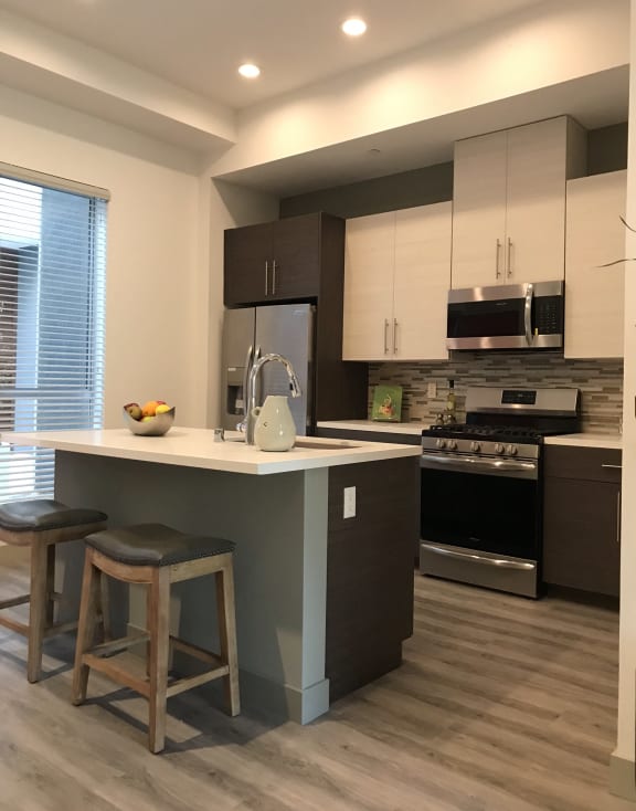 Gourmet Kitchen at Lido Apartments - 4025 Grandview, Culver City, California