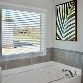 Garden Tub at Herrin Farms, Auburn, 30011
