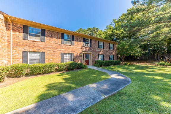 Exterior Apartment Building at Carriage House Columbia