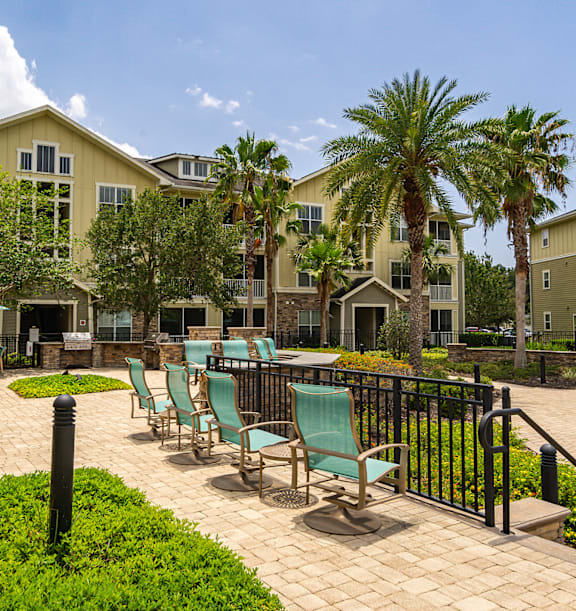 Apartment exterior at Bridges at Crosstown Apartments in Tampa, FL