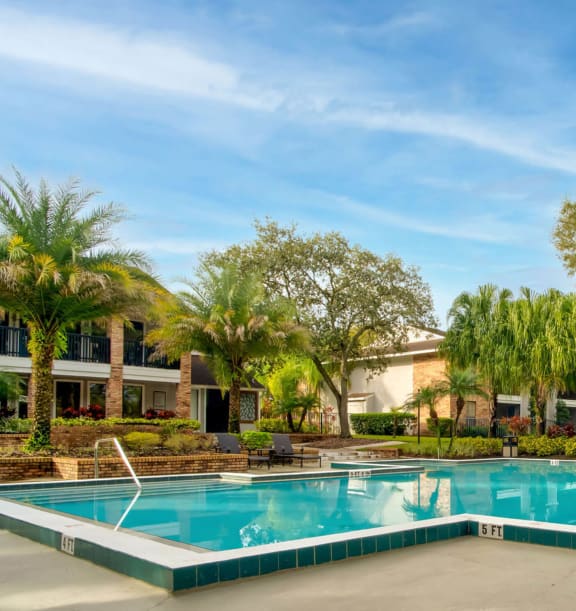 to Grand Pavilion Apartments in Tampa, FL