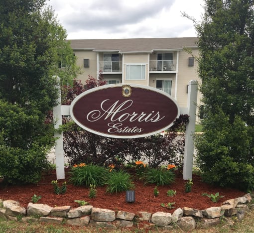 sign at Morris Estates Apartments, Hopkinsville