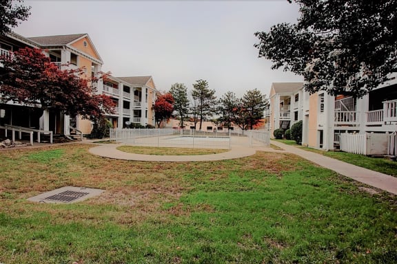 Image of courtyard with apartments and pool