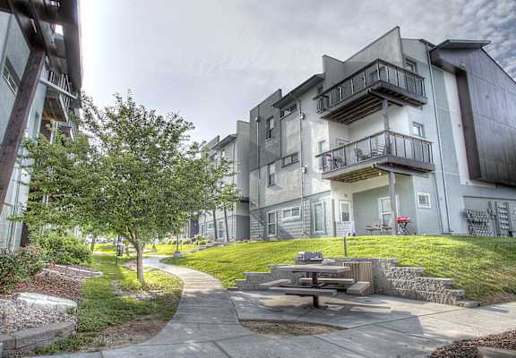 Property Exterior at Briar Hills, Omaha, Nebraska