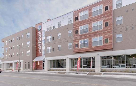 The leasing office at Glenville Circle North Apartments in Cleveland, OH