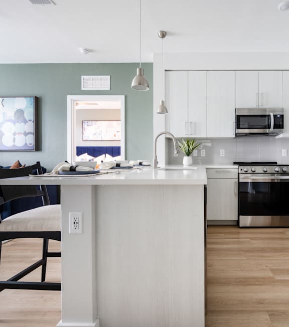 Open-Concept Floor Plans at Marquee Square Affordable Apartments in Tampa, FL