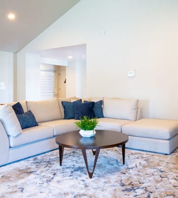 Clubhouse Sofa l The Willows Townhomes in Oakdale, CA 95361