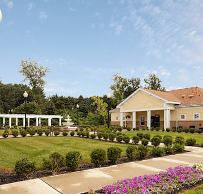 Garden Courtyard at Spring Manor Senior Apartments in Poughkeepsie, NY