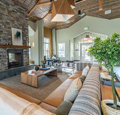 Dominium-South Range Crossings-Community Room