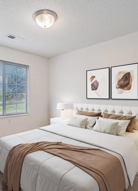 Large Bedroom at Pine Tree Apartments, Nebraska, 68114