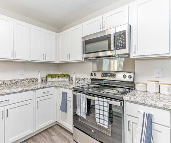 Fully Furnished Kitchen at Alexander at Stonecrest Apartments, Lithonia, GA