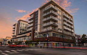 Downtown San Diego Apartments near Gaslamp Quarter at F11 East Village
