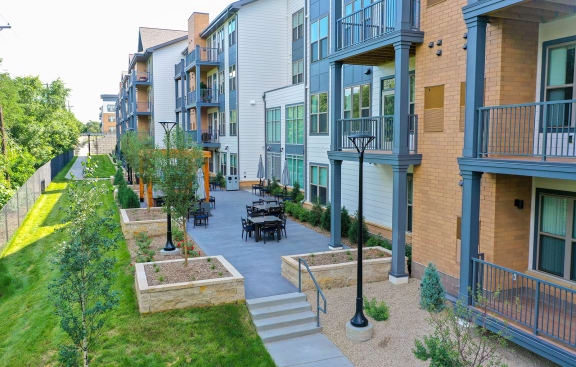 Patio-at Oaks Landing 55+ Apartments, New Brighton, MN