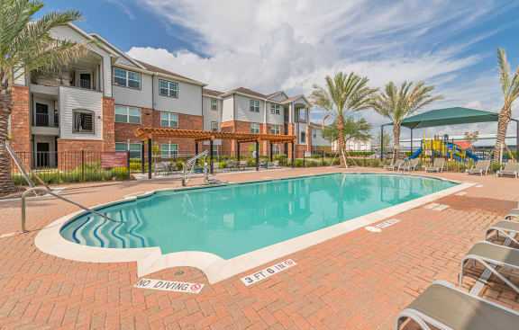 Sparkling Pool at Vermillion Apartments, Houston