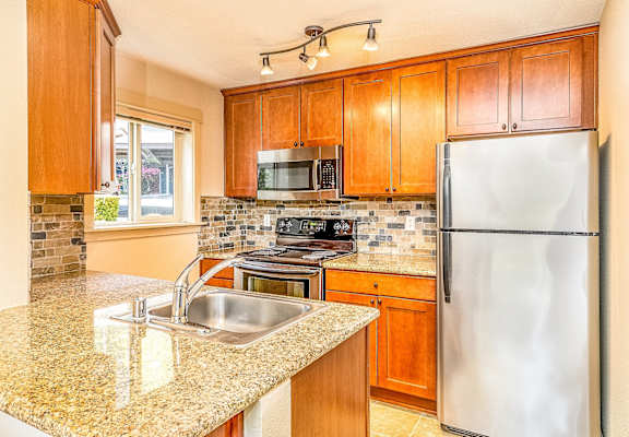 Granite Countertop at Arterra Woods, Bothell, WA, 98011