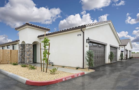 Vintage Visalia Apartment Home