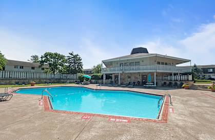 pool amenity at central square apartments