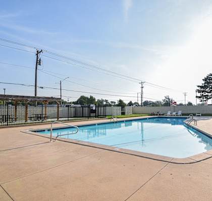 the swimming pool at our apartments has a fenced in pool