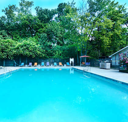 Dove Creek apartments in Baton Rouge LA
