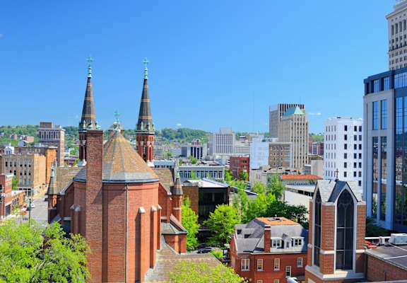 Stay close to downtown at Park Place in Birmingham, Alabama