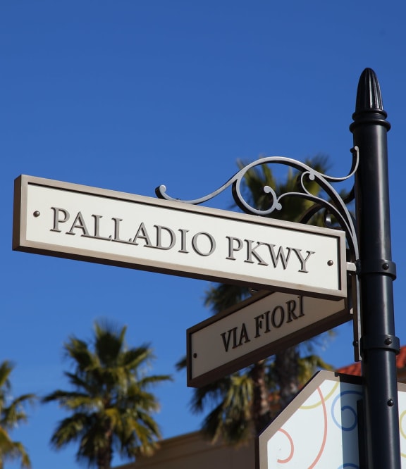 Palladio street sign