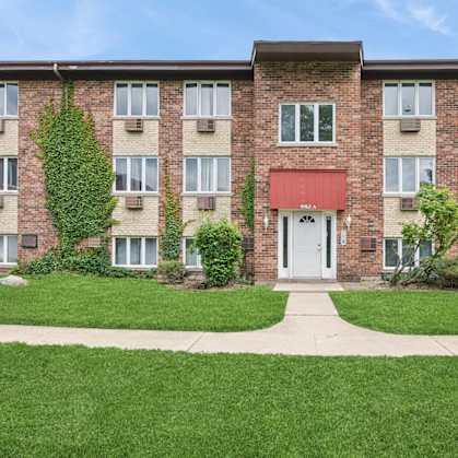 exterior of the countryside apartments