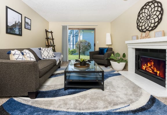 Living Room With Fireplace at Copper Ridge Apartments, Renton, 98055