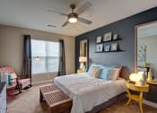 Thumbnail 10 of 17 - Bedroom