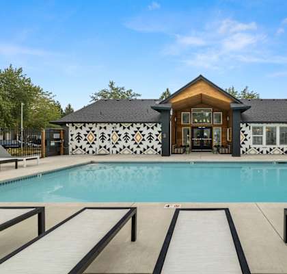 Resort style pool at Cedar House, Vancouver, WA