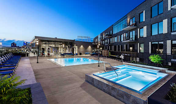 Hot Tub And Pool at Residences at Addison Clark, Chicago, IL, 60613