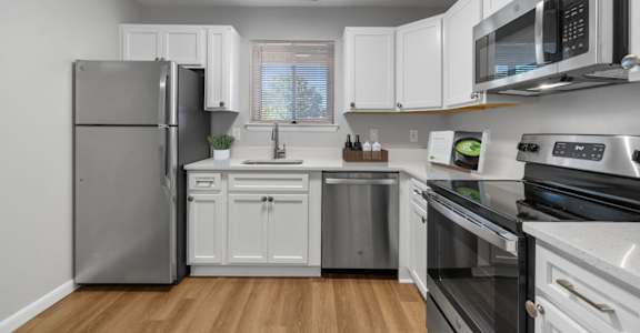 Equipped Kitchen at Westwinds Apartments, Annapolis, MD, 21403
