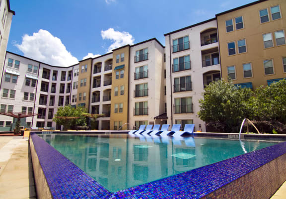 The Monterey by Windsor | Apartments in West Village, Dallas