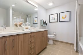 Full bath at Nineteen800, Cupertino, 95014
