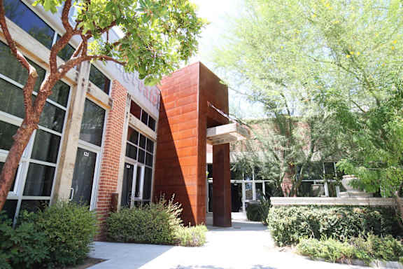 the building in which the hotel is located