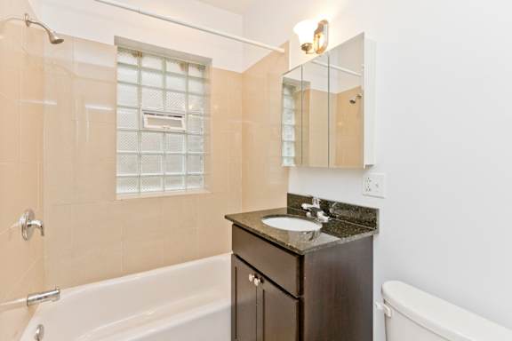 Wolcott Court Bathroom
