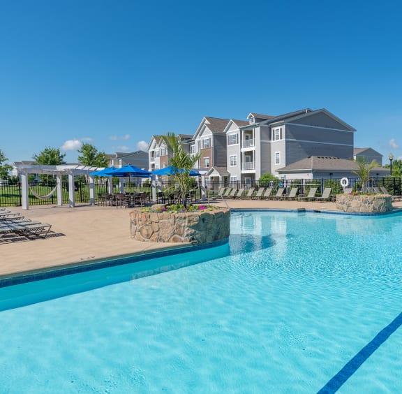Glimmering Pool at Waterstone Landing, Perrysburg, OH, 43551