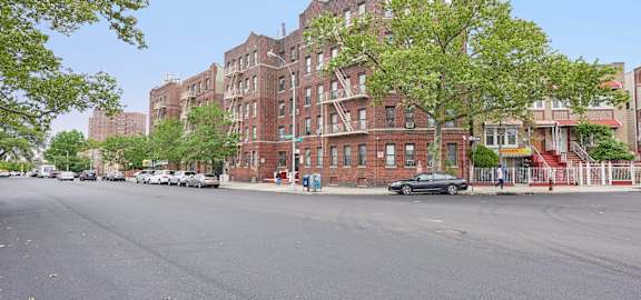 Bronx River Ave exterior