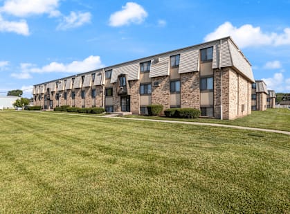 Ross Park Apartments in Fremont, Ohio