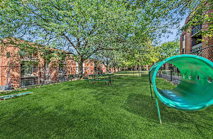 pet friendly apartment community with dog park