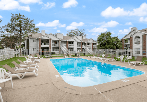 the swimming pool at the preserve at polk apartments