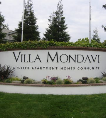 Villa Mondavi Monument