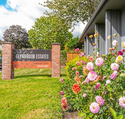 Glynbrook Estates flowers