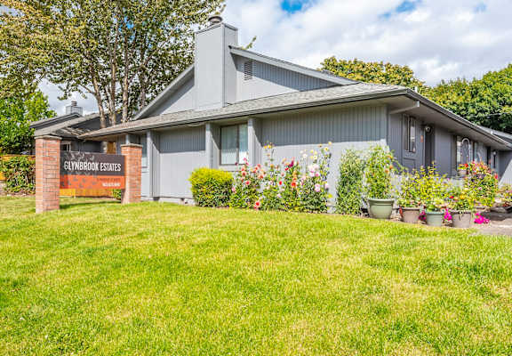 Glynbrook Estates exterio