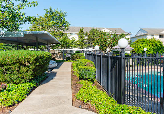 Vista Highlands pathway