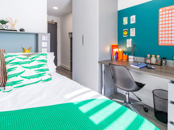 The Gate, Sheffield, En suite room, 1