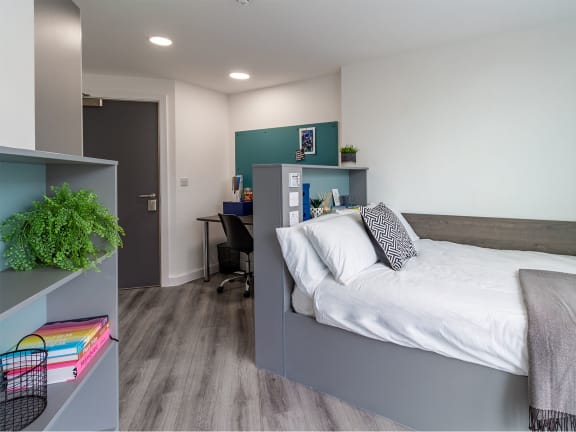 Floor Plan  Sheffield - The Gate - Platinum En Suite