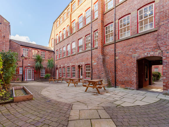 Truro Sheffield, Sheffield - Courtyard 2