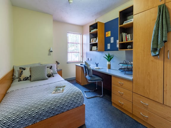 Floor Plan  Truro Sheffield, Sheffield - Deluxe En Suite 1