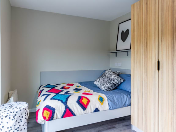 Gulson Gardens, Coventry - Gold Studio (7)